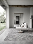 grijze ruimte met bankstelBregje-Nix-Concept-Styling-Interiorstyling