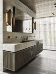 grijze marmeren badkamer met wastafel Bregje-Nix-Concept-Styling-Interiorstyling